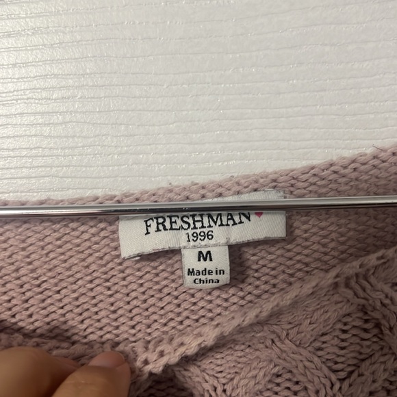 Freshman Sweater M - Picture 2 of 2